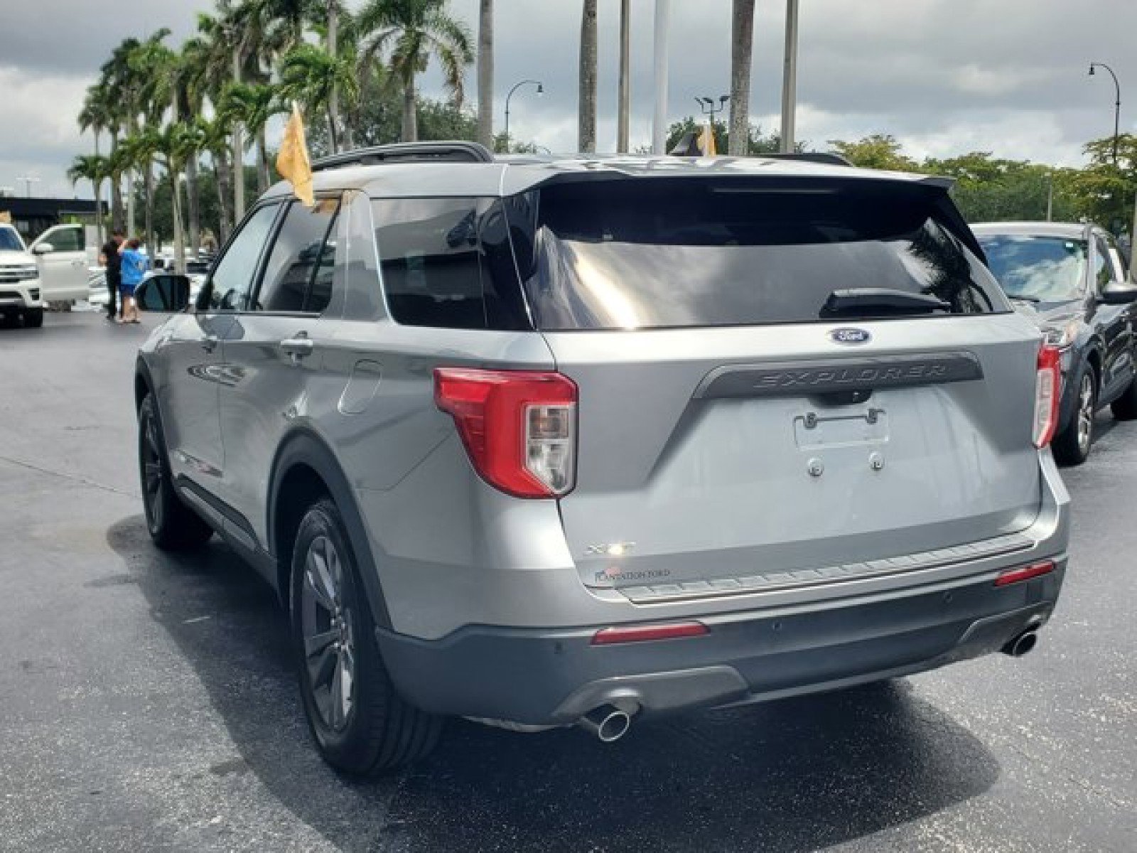 Certified 2023 Ford Explorer XLT w/ Equipment Group 202A RWD image 5