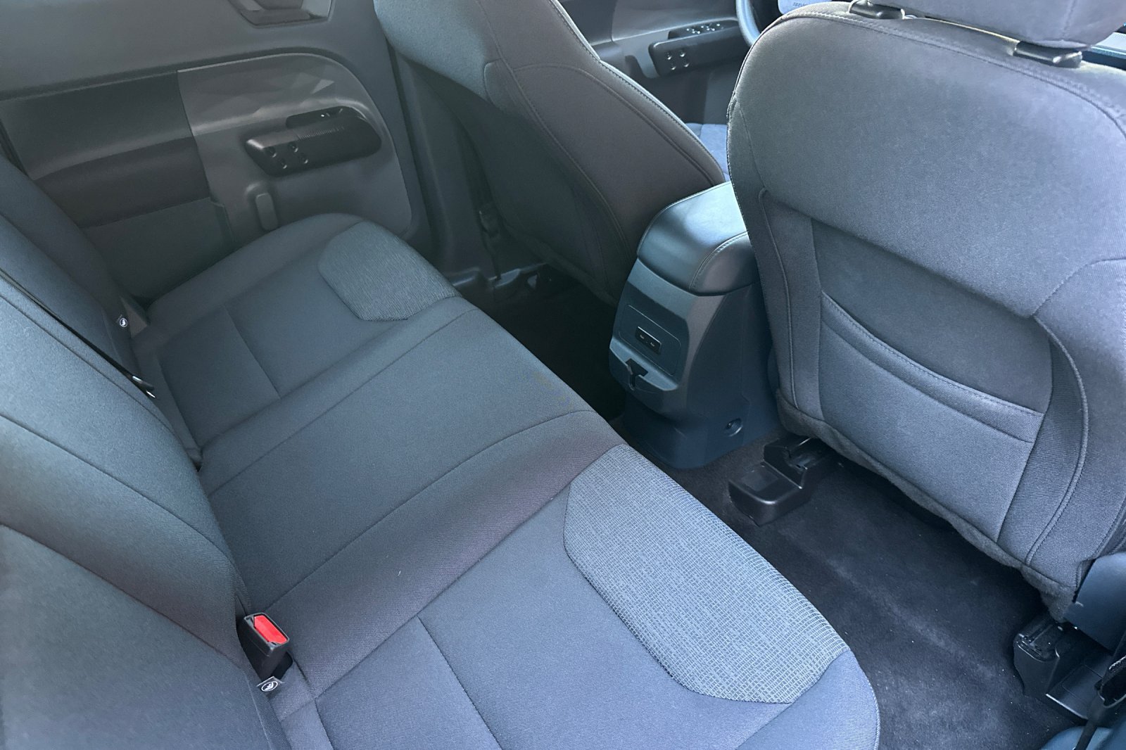 Certified 2025 Ford Maverick XL FWD image 17