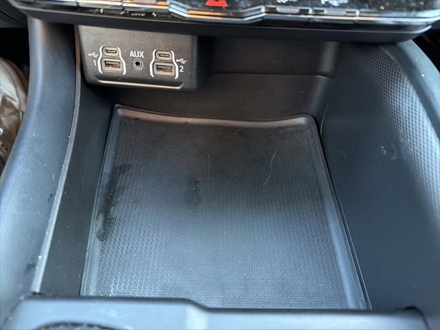 Used 2023 Dodge Durango GT image 34