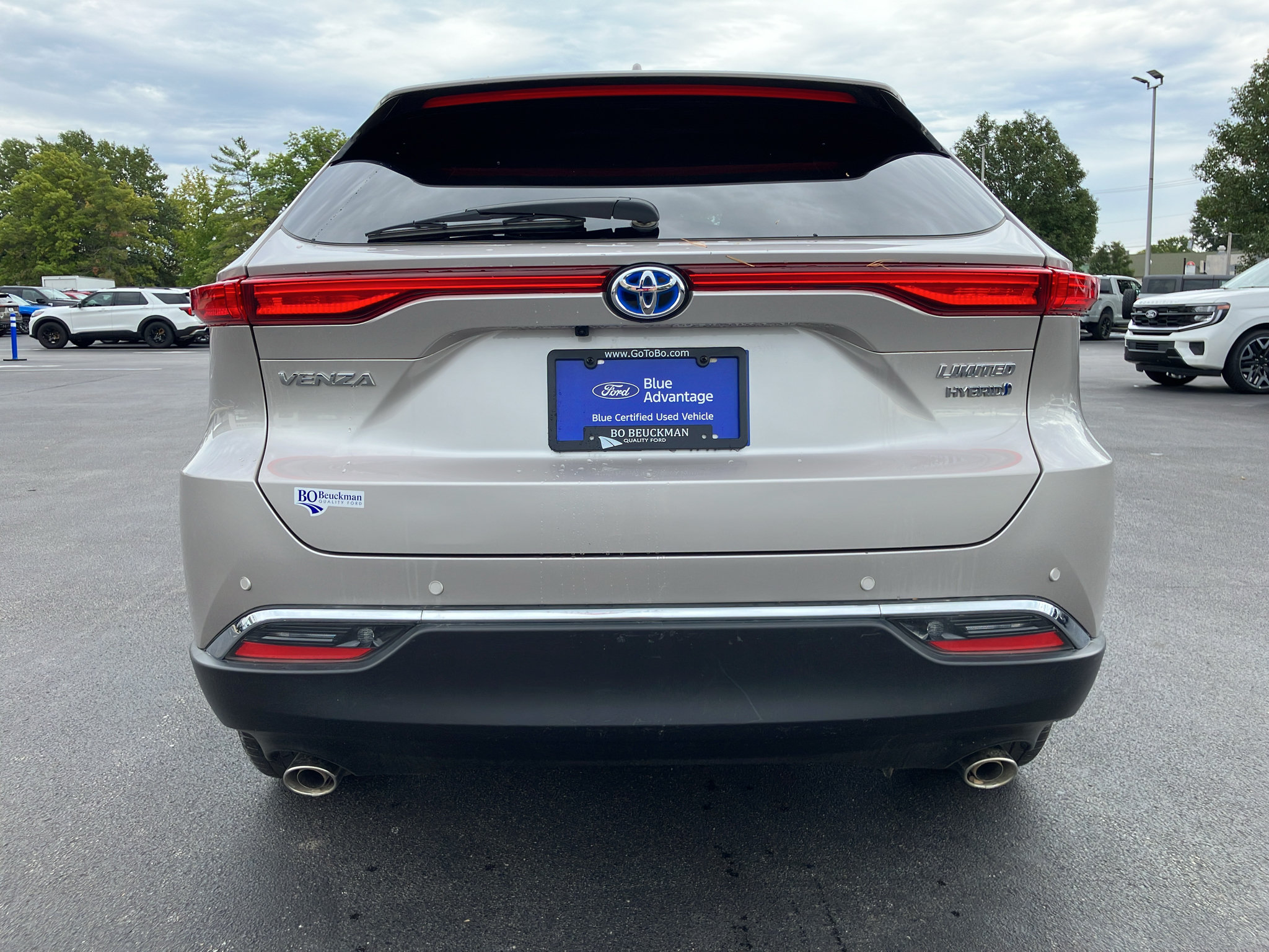 Used 2022 Toyota Venza Limited w/ Advanced Technology Package AWD/4WD image 5