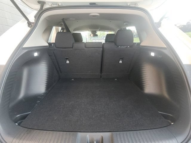 Used 2025 Honda HR-V LX image 13