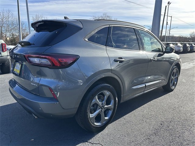 Certified 2023 Ford Escape ST-Line w/ Tech Pack #1 image 5