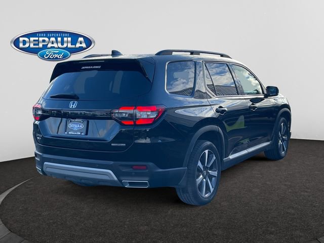 Used 2023 Honda Pilot Touring image 3