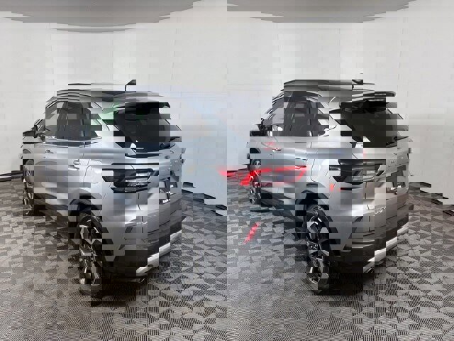 Certified 2024 Ford Escape Platinum image 2