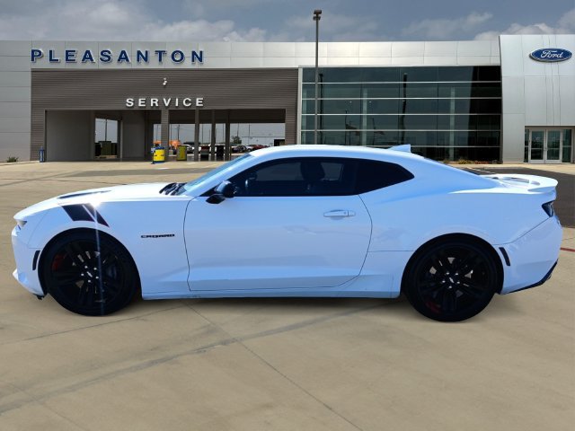 Used 2018 Chevrolet Camaro SS w/ Redline Edition RWD image 2