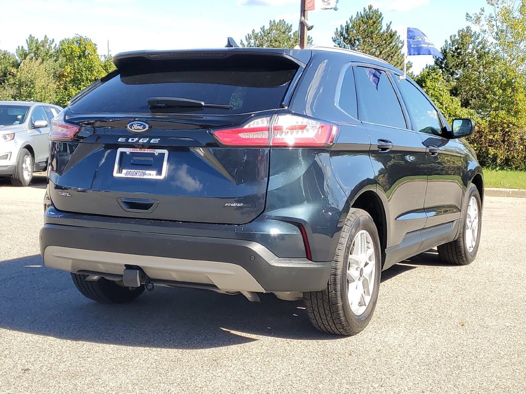 Certified 2024 Ford Edge SEL w/ Convenience Package AWD/4WD image 4