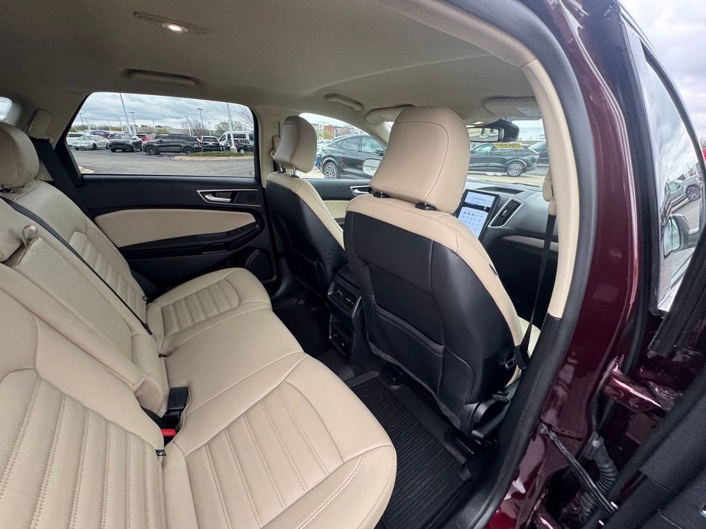 Certified 2024 Ford Edge SEL w/ Convenience Package AWD/4WD image 18
