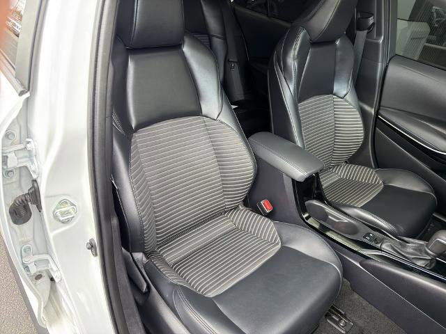 Used 2022 Toyota Corolla XSE FWD image 9