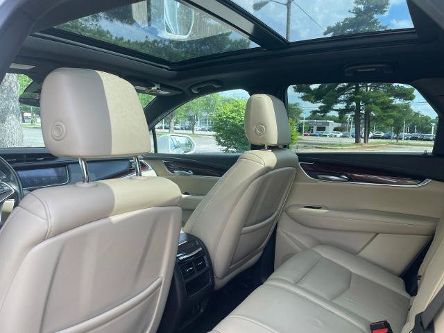 Used 2019 Cadillac XT5 Premium Luxury w/ Driver Assist Package AWD/4WD image 33