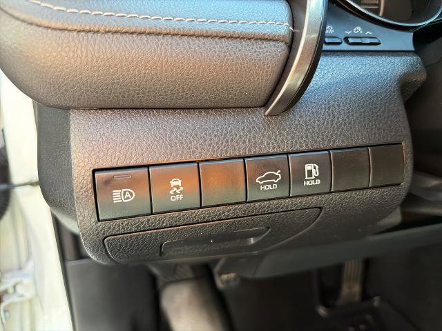 Used 2023 Toyota Camry SE FWD image 18