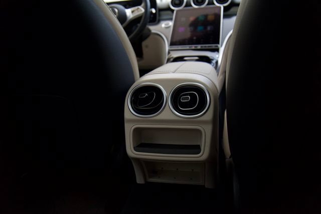 Used 2025 Mercedes-Benz C 300 4MATIC Sedan image 29