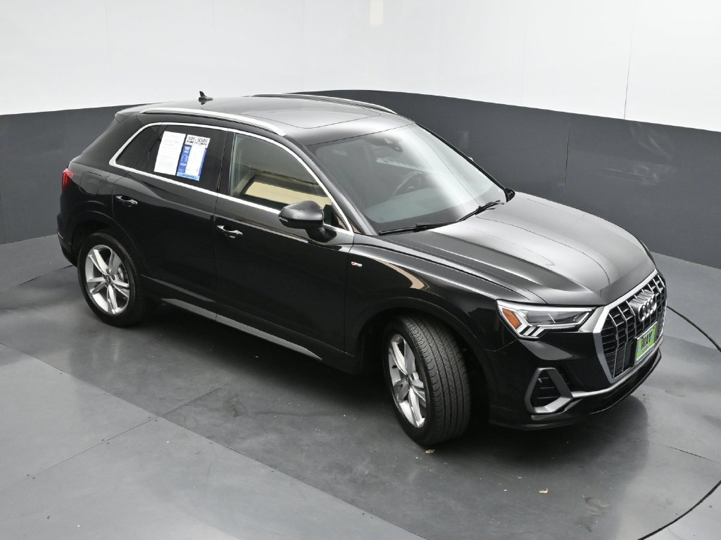 Used 2020 Audi Q3 2.0T Premium Plus w/ Premium Plus Package AWD/4WD image 39