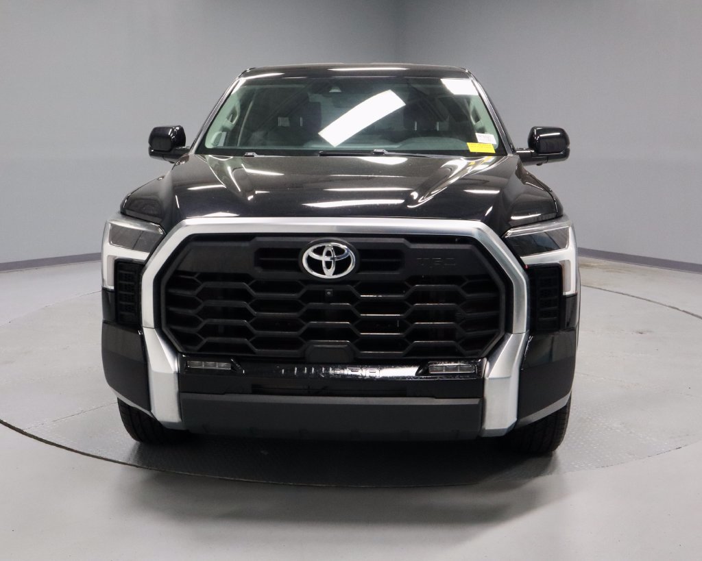 Used 2022 Toyota Tundra Limited w/ TRD Off-Road Package AWD/4WD image 6
