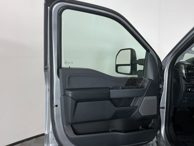 Certified 2024 Ford F450 Lariat w/ Camper Package image 16