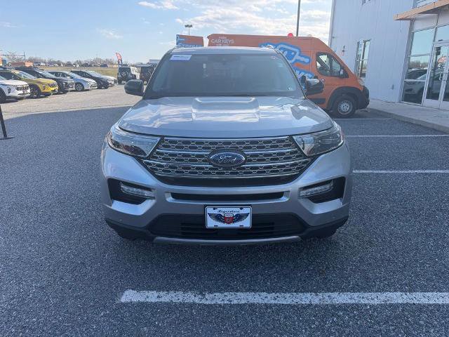 Certified 2022 Ford Explorer Limited w/ Equipment Group 301A image 8
