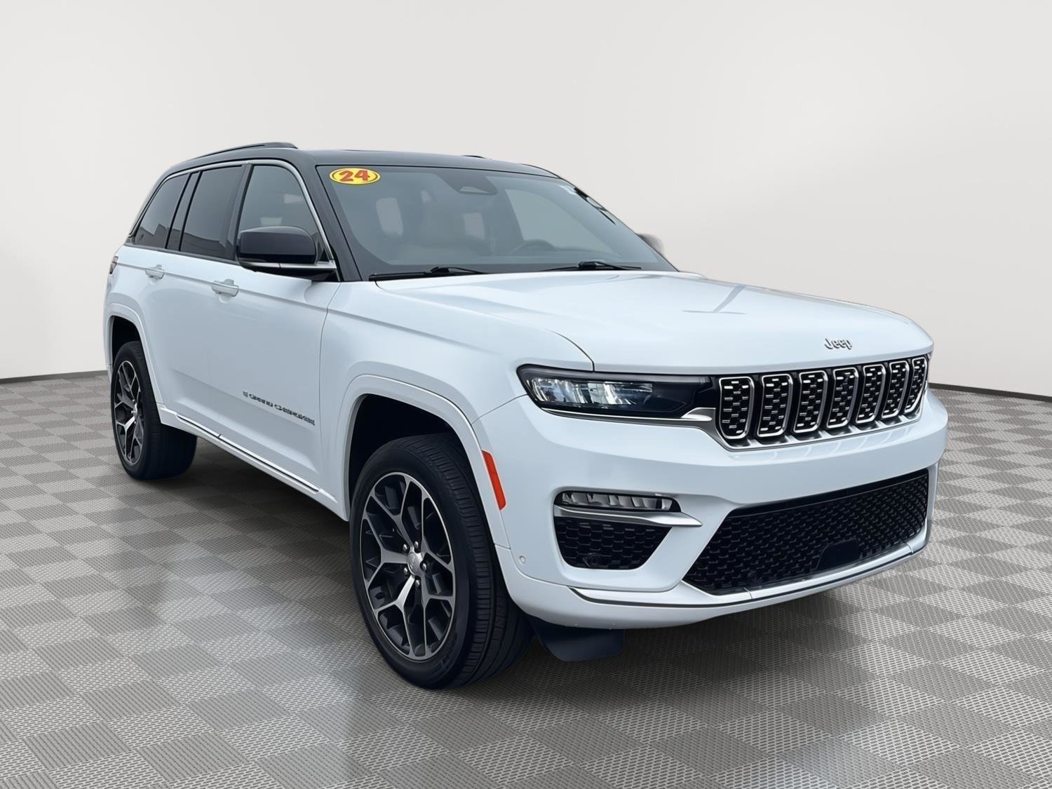 Used 2024 Jeep Grand Cherokee Summit image 7