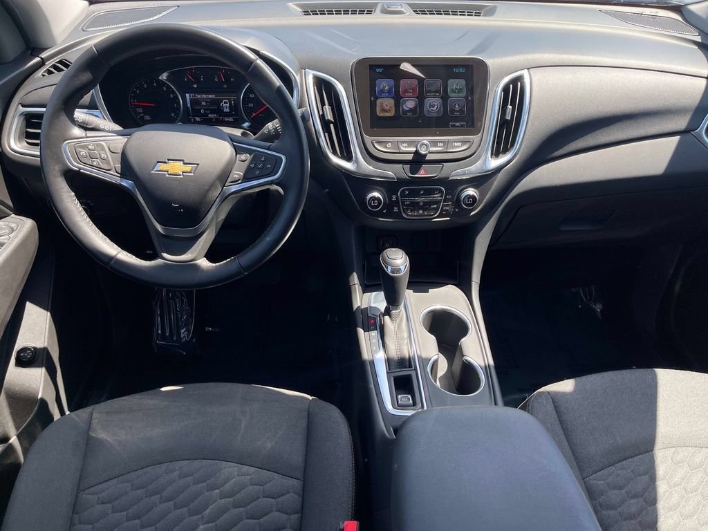 Used 2018 Chevrolet Equinox LT w/ Sun & Infotainment Package FWD image 12