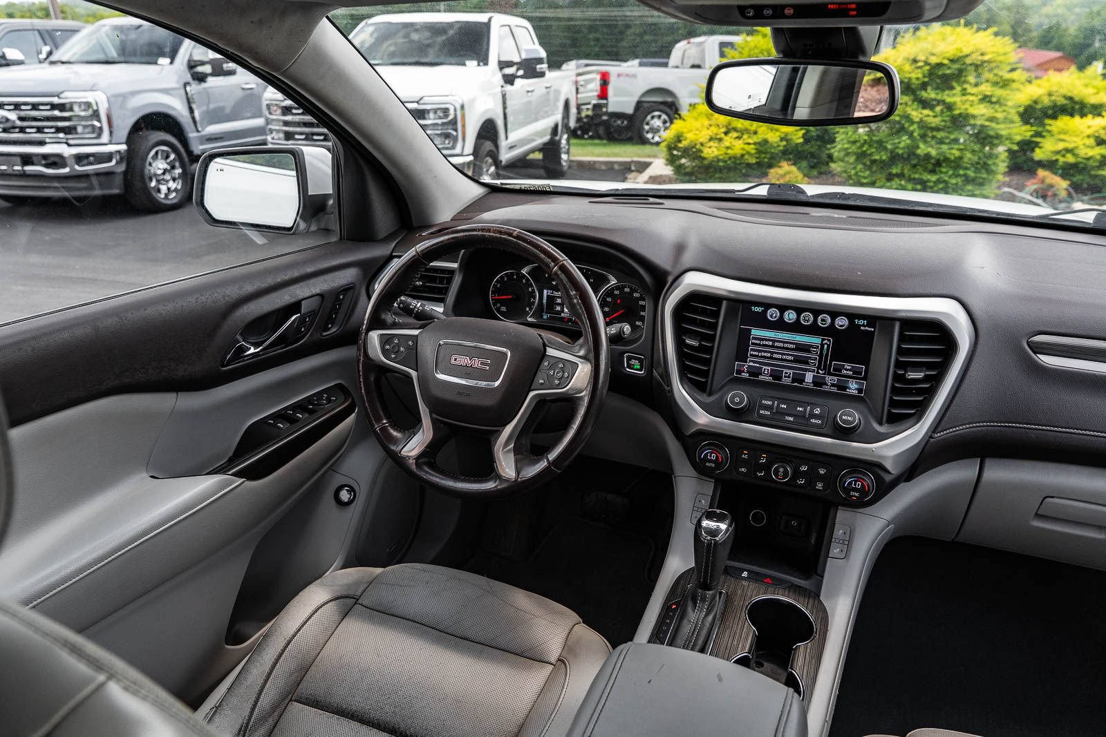 Used 2018 GMC Acadia SLT FWD image 32