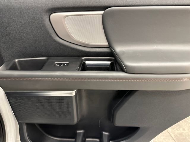 Certified 2025 Ford Expedition Active image 15