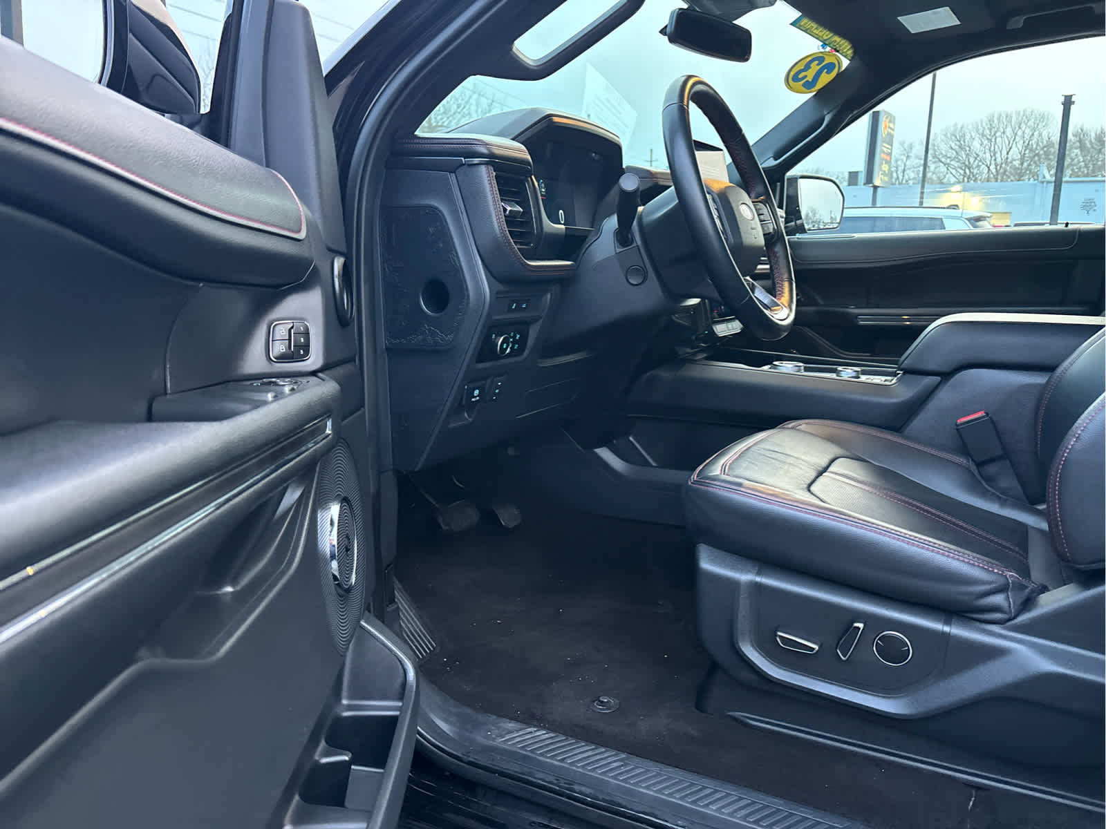 Certified 2023 Ford Expedition Limited image 10