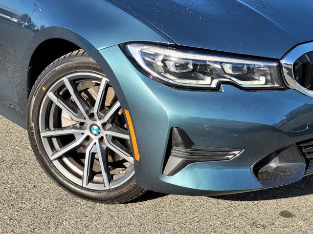 Used 2020 BMW 330i Sedan w/ Premium Package image 9