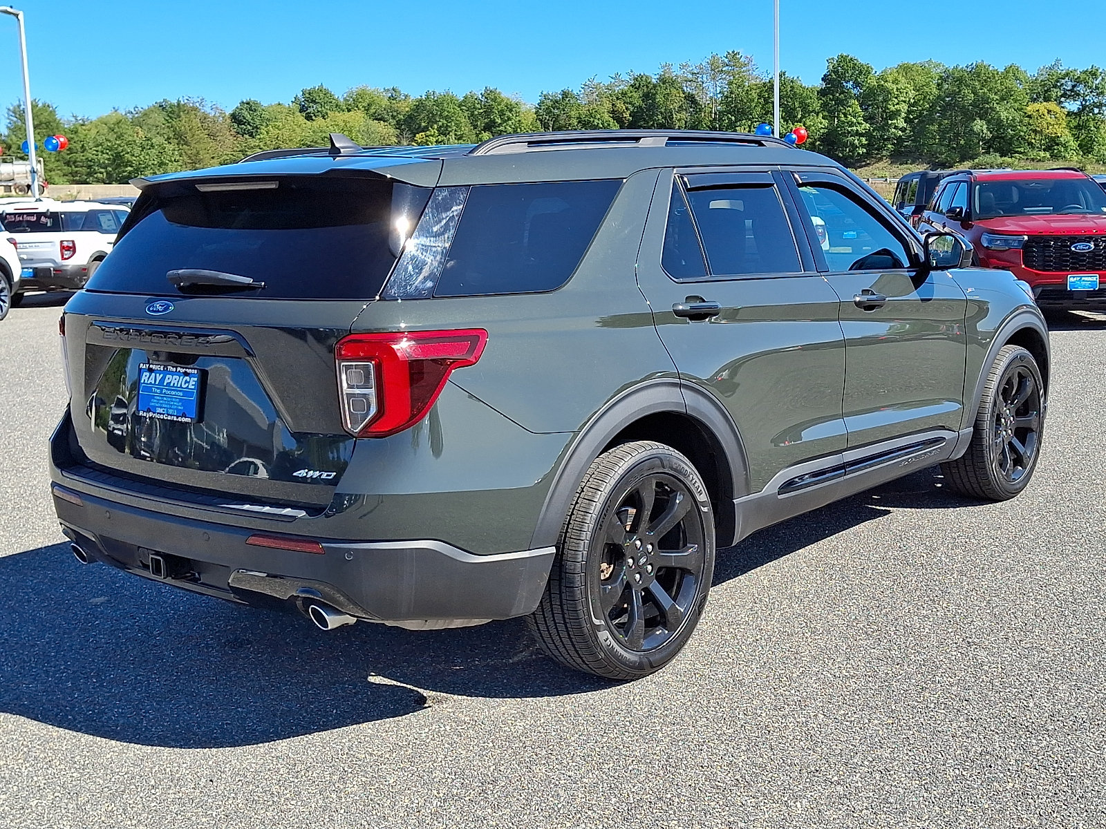 Certified 2023 Ford Explorer ST-Line w/ Class IV Trailer Tow Package AWD/4WD image 7