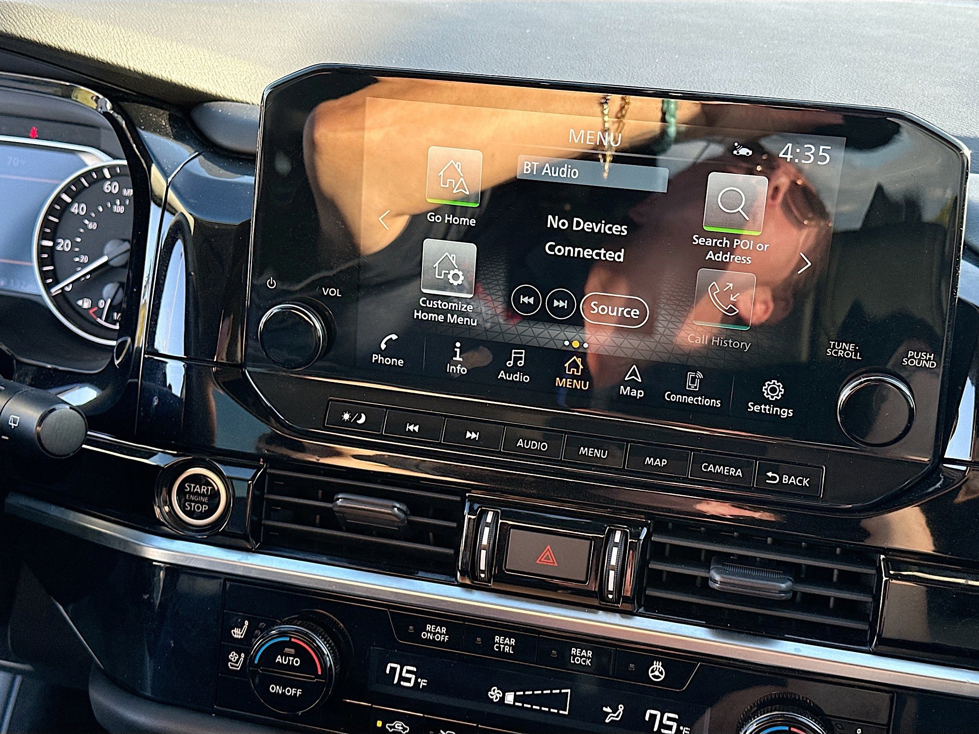 Used 2023 Nissan Pathfinder Platinum w/ Cargo Package image 15