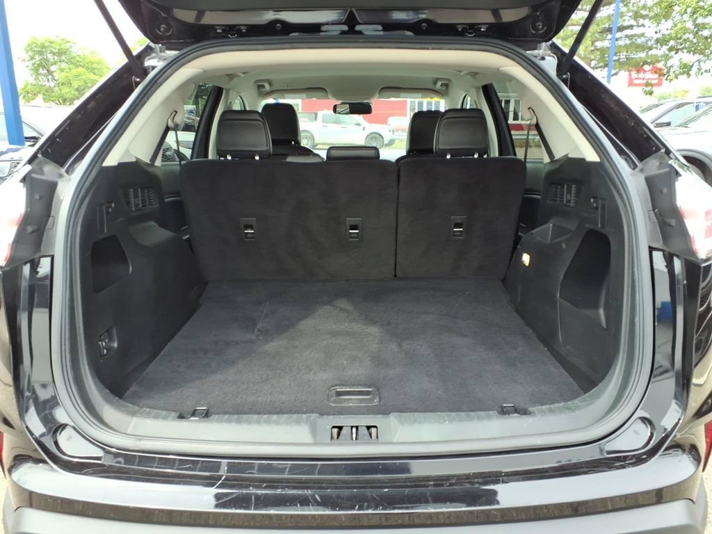 Certified 2023 Ford Edge SEL AWD/4WD image 9