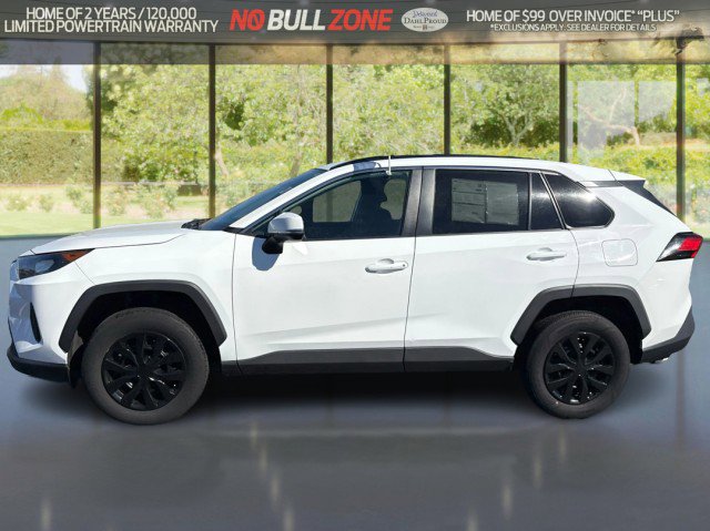 Used 2021 Toyota RAV4 LE AWD/4WD image 2