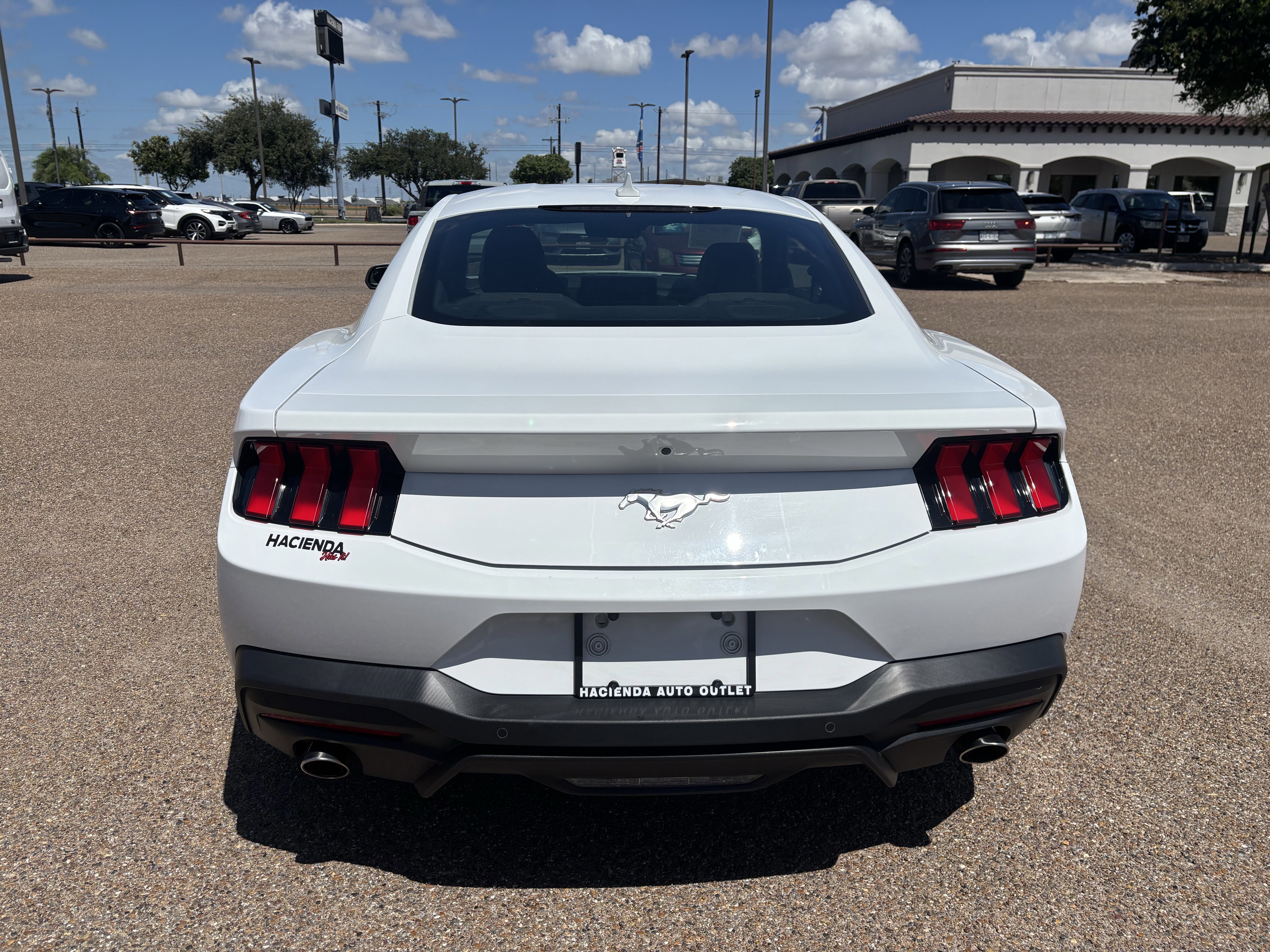 Certified 2024 Ford Mustang Coupe image 4