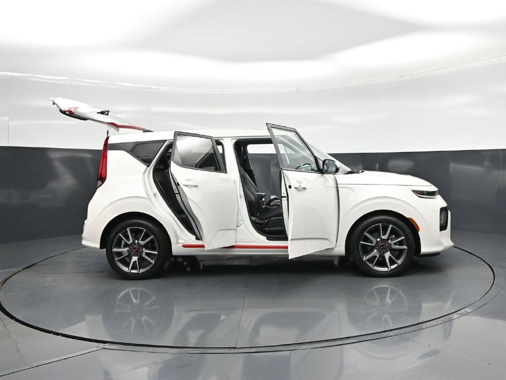 Used 2021 Kia Soul Turbo FWD image 5