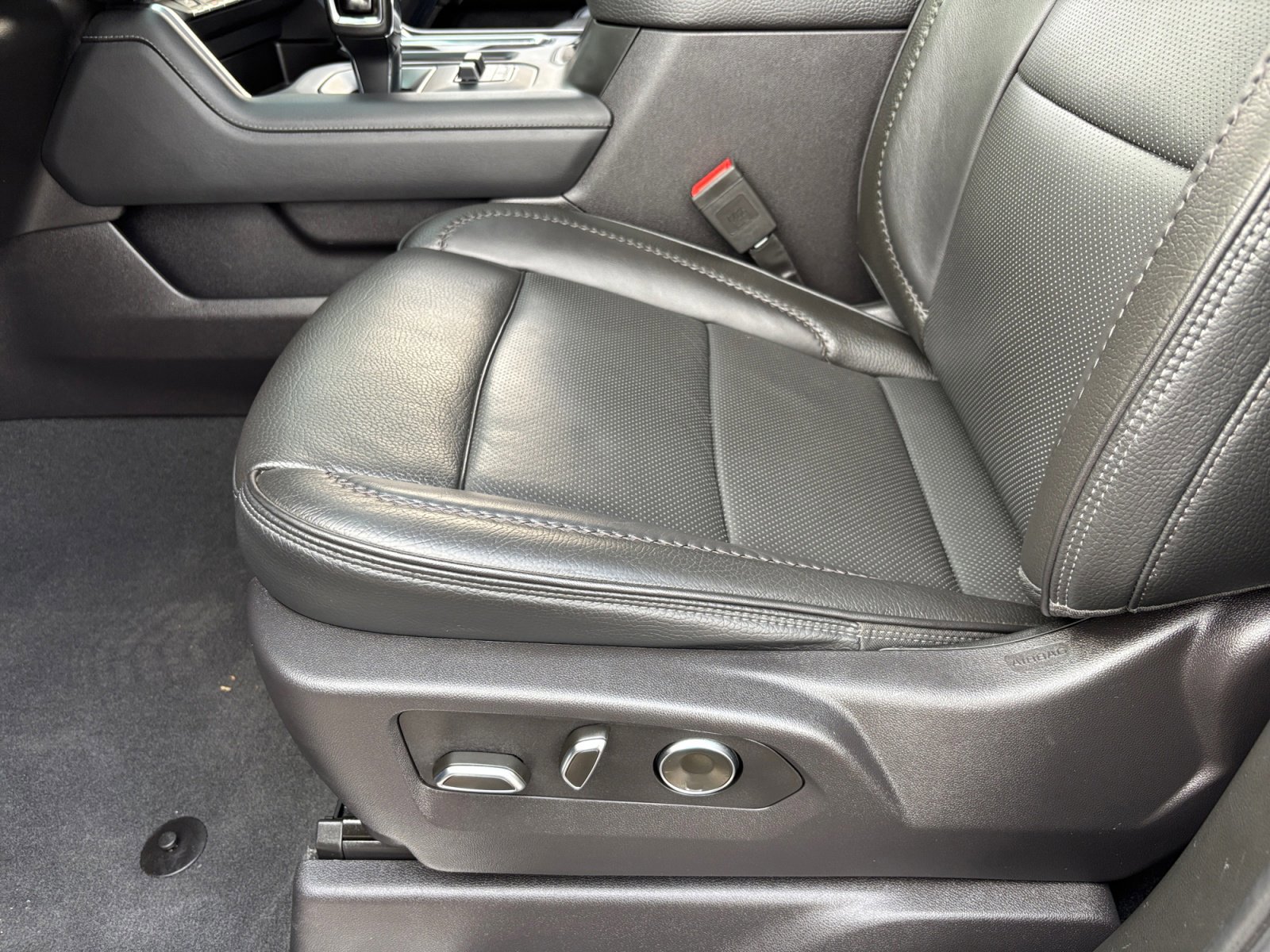 Used 2024 GMC Sierra 1500 Denali w/ Denali Reserve Package image 13