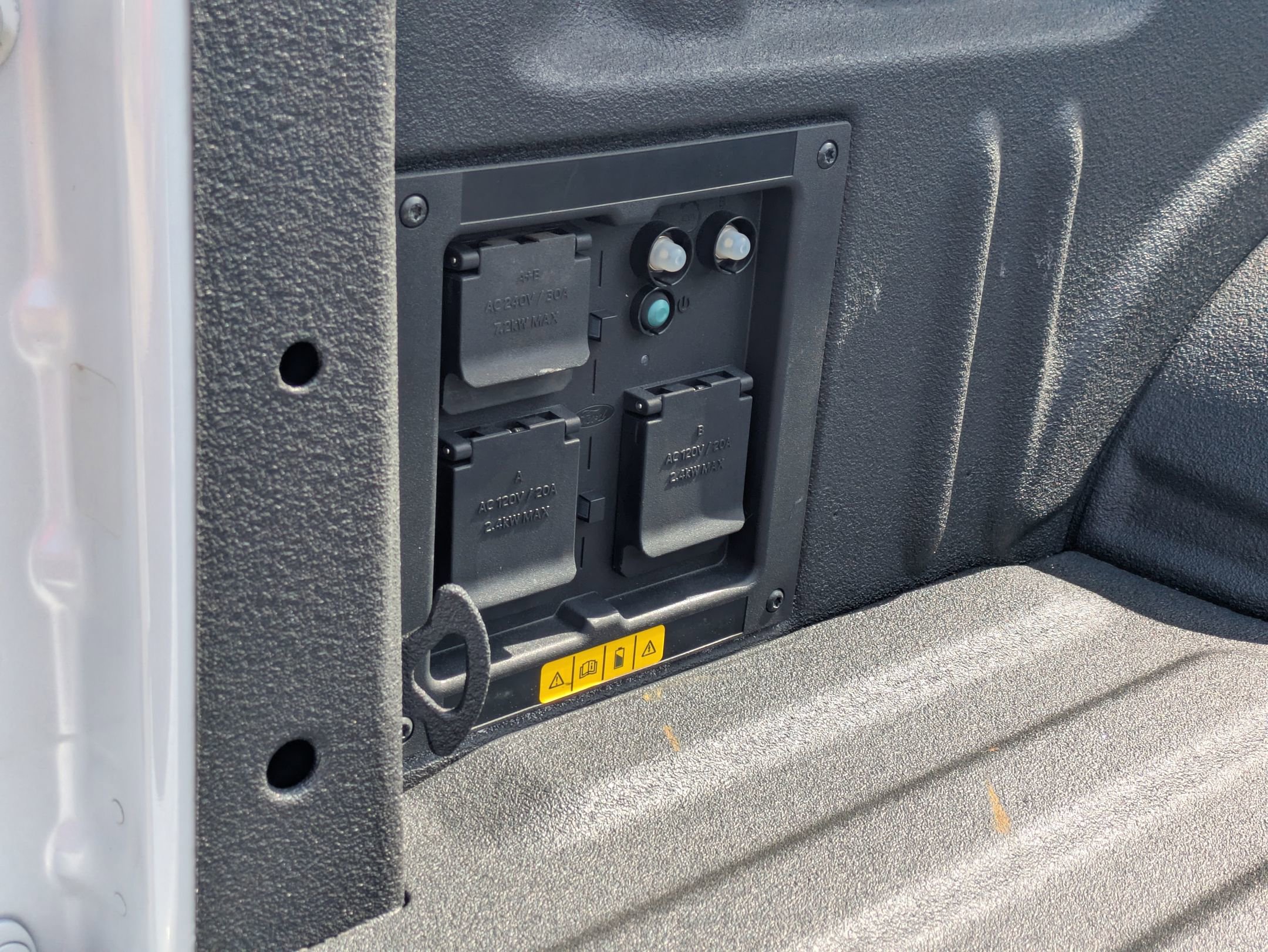 Certified 2025 Ford F150 Lightning Flash image 35