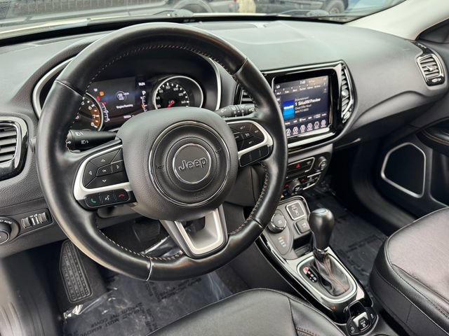 Used 2020 Jeep Compass Limited AWD/4WD image 3