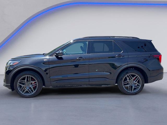 Certified 2025 Ford Explorer ST-Line w/ ST-Line Street Pack AWD/4WD image 7