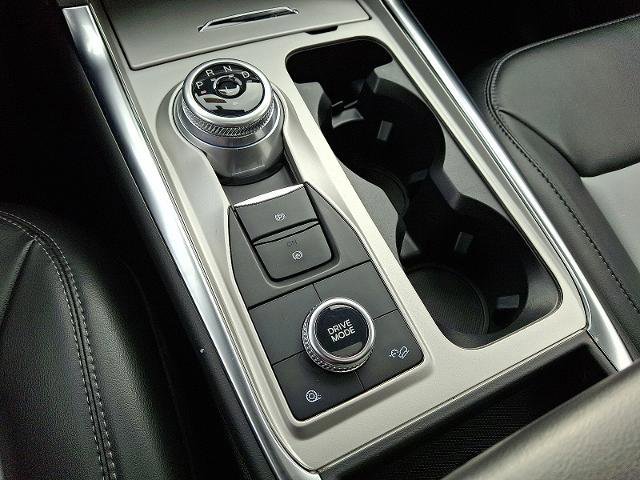Certified 2022 Ford Explorer XLT w/ Equipment Group 202A image 16