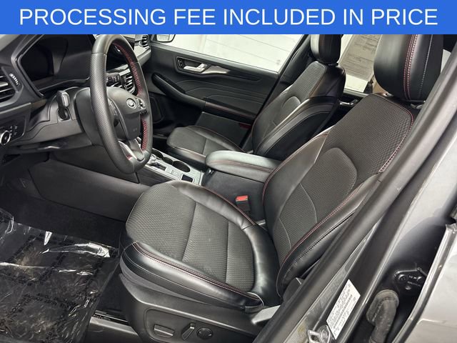 Certified 2023 Ford Escape ST-Line Select w/ Tech Pack #2 AWD/4WD image 3