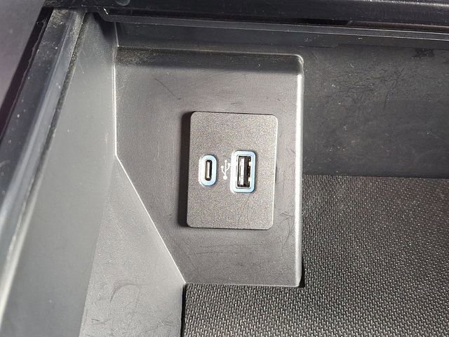 Certified 2023 Ford F150 Lariat AWD/4WD image 28