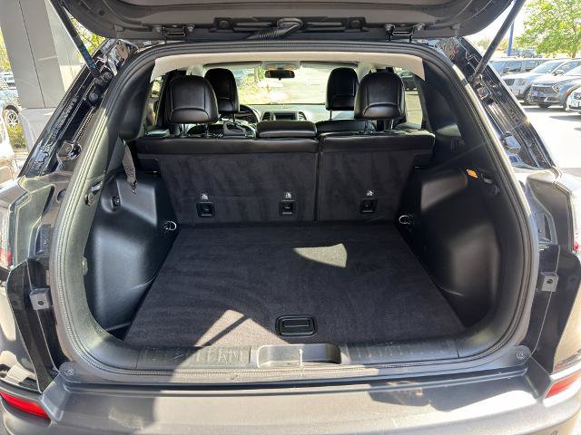 Used 2020 Jeep Cherokee Latitude Plus AWD/4WD image 13