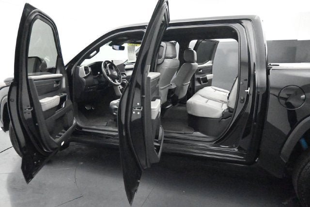 Used 2025 Toyota Tundra Limited w/ TRD Off-Road Package AWD/4WD image 23