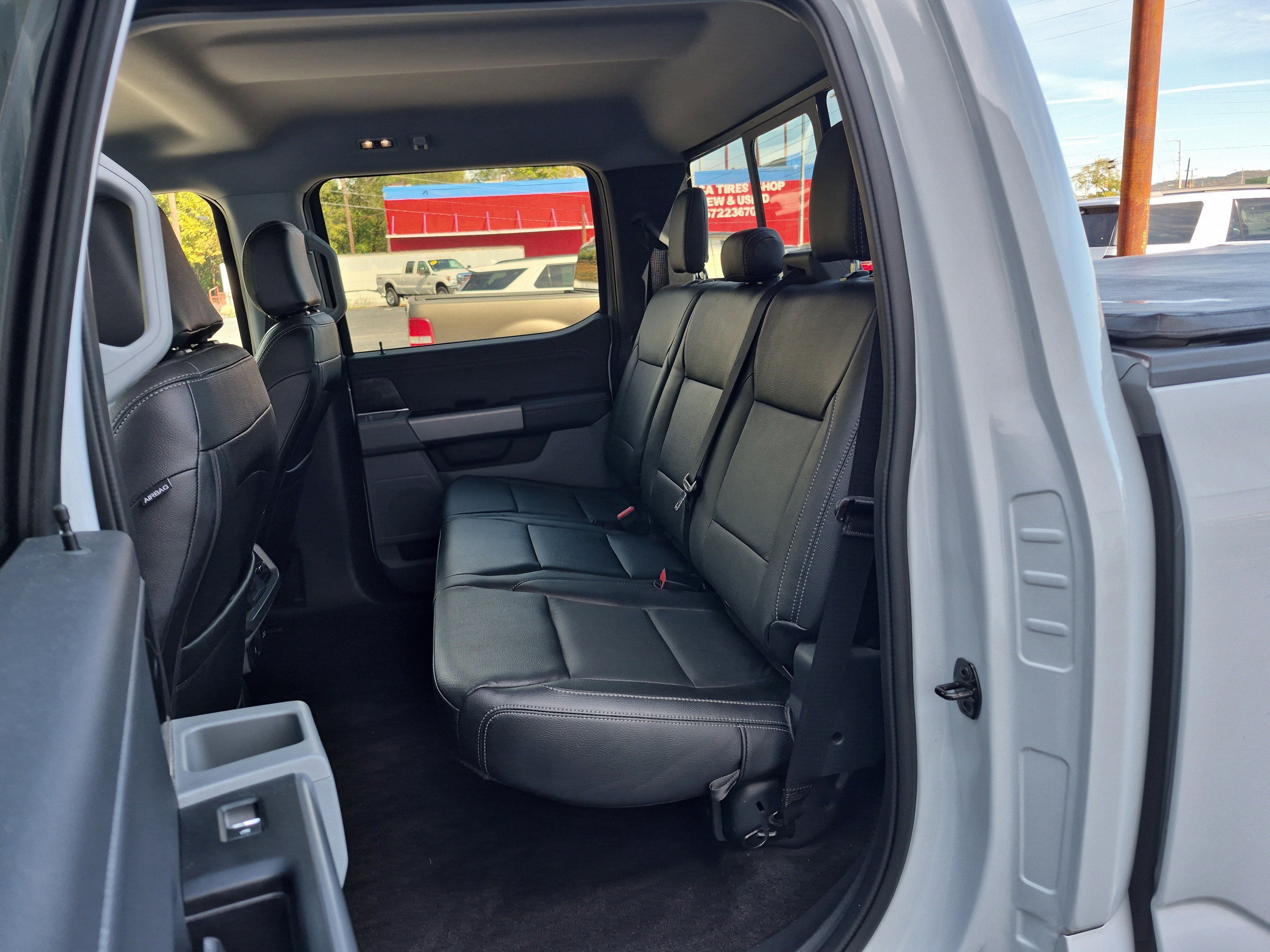 Certified 2022 Ford F150 XLT w/ Equipment Group 302A High image 20