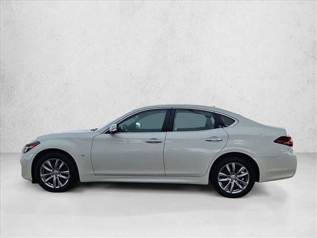Used 2019 INFINITI Q70 Luxe AWD/4WD image 4