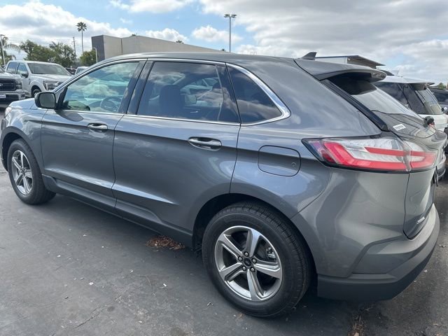 Certified 2024 Ford Edge SEL w/ Convenience Package AWD/4WD image 2