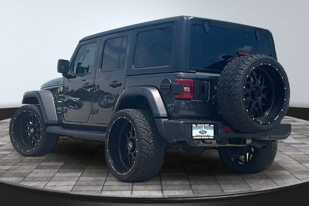 Used 2024 Jeep Wrangler Unlimited Sahara w/ Technology Group AWD/4WD image 4