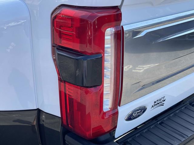 Certified 2025 Ford F450 King Ranch AWD/4WD image 12