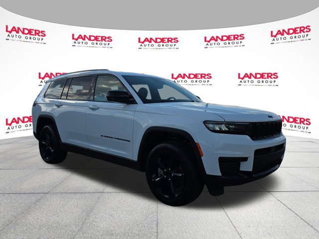 Used 2023 Jeep Grand Cherokee L Laredo AWD/4WD image 1