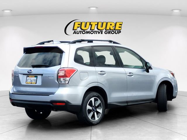 Used 2017 Subaru Forester 2.5i Premium w/ All-Weather Package AWD/4WD image 4
