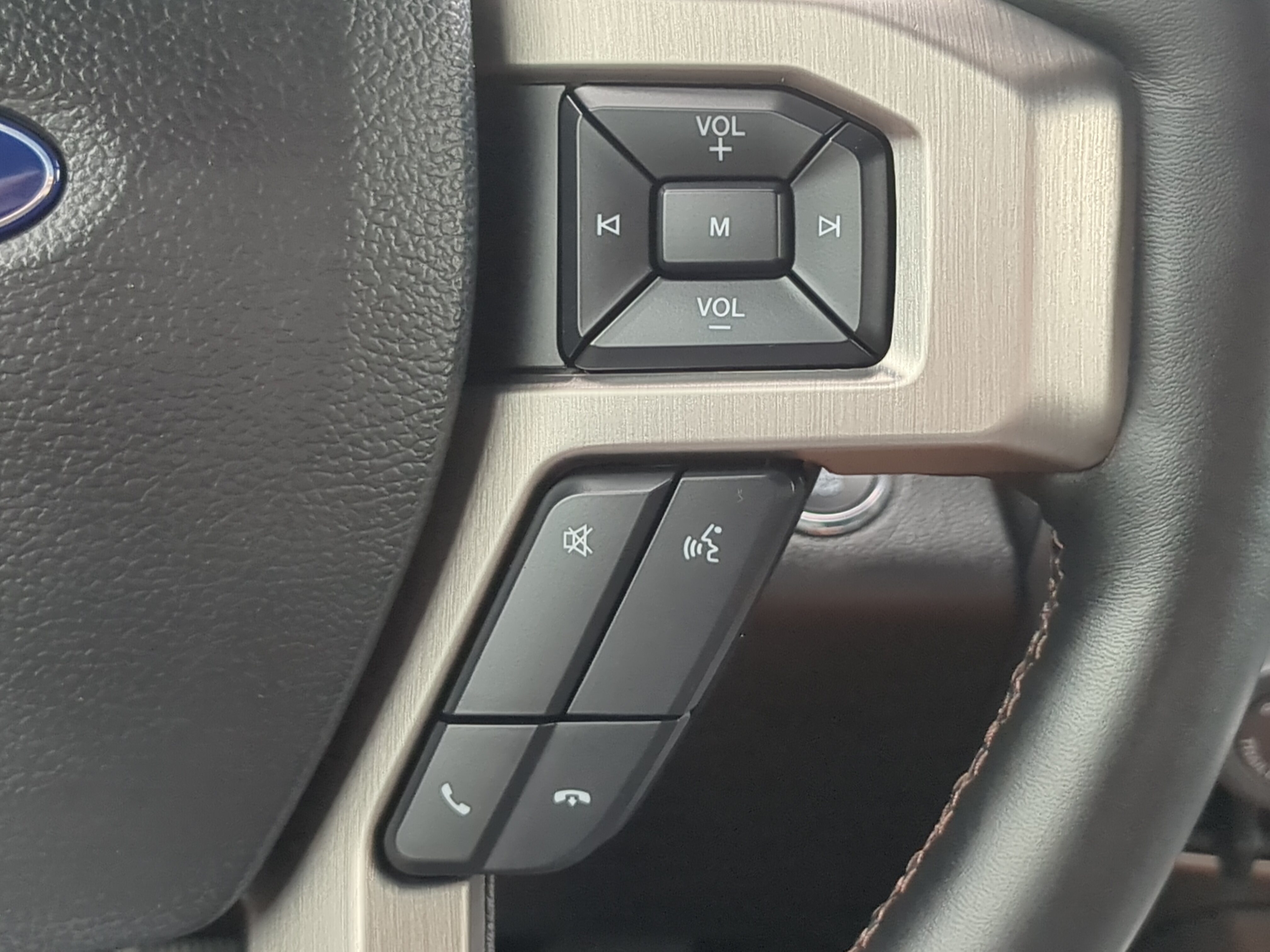 Certified 2019 Ford F150 Platinum w/ Equipment Group 701A Luxury AWD/4WD image 25