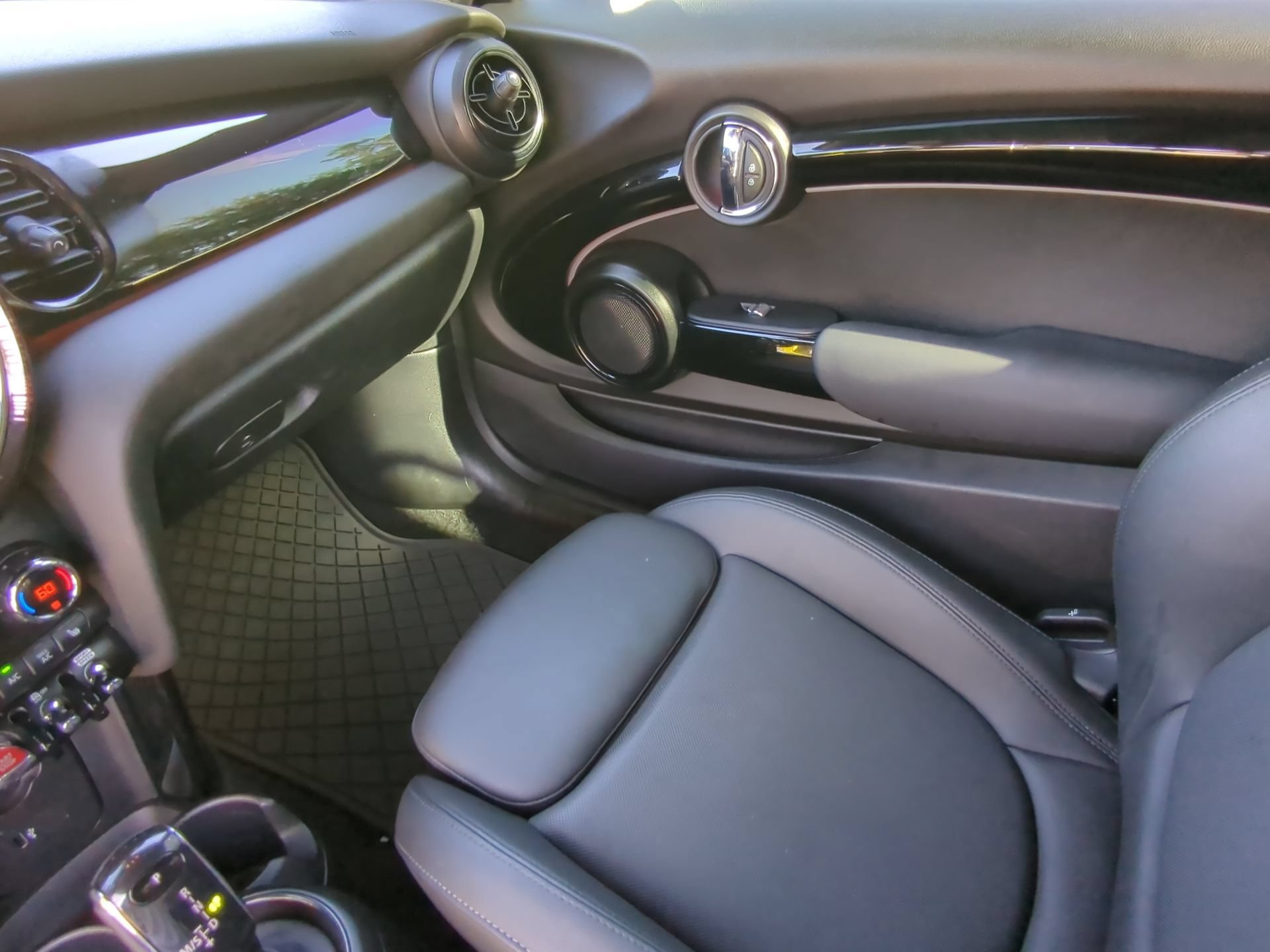 Used 2024 MINI Cooper S FWD image 52