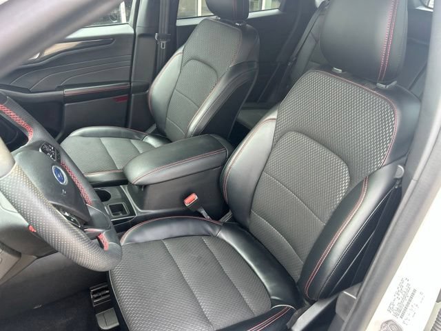 Certified 2023 Ford Escape ST-Line w/ Tech Pack #1 AWD/4WD image 12